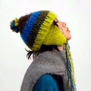 3/50$Colorful knitted hat